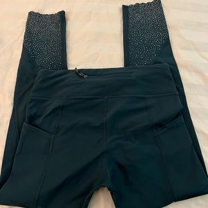 Lululemon pants with side pockets